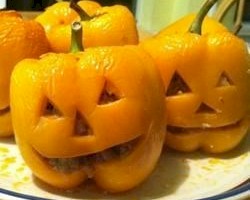 Stuffed Jack o Lantern Bell Peppers for Halloween food ideas in restaurant or bar