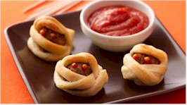 Meatball Mummy Recipe Food Ideas for Halloween at Bars and REstaurants
